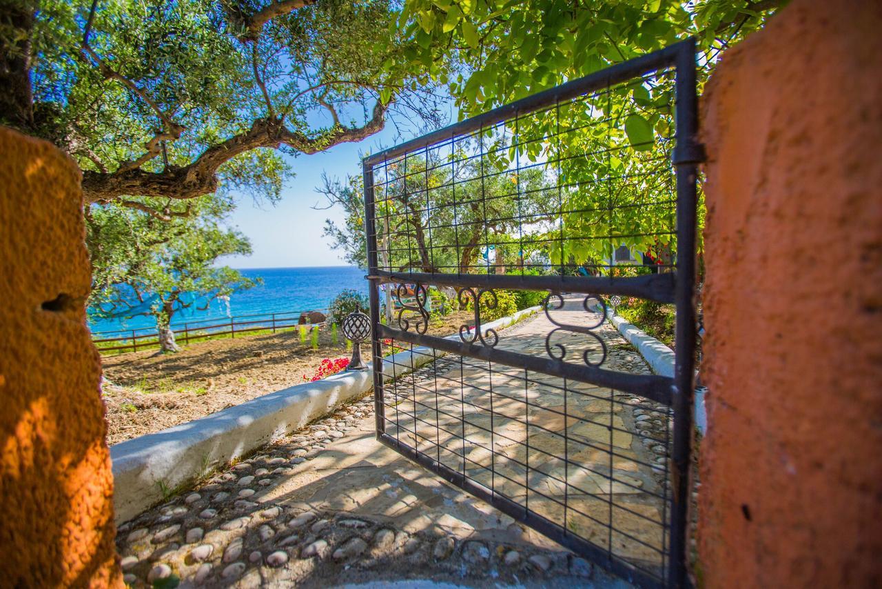 Ammos Apartments Alikanász Kültér fotó